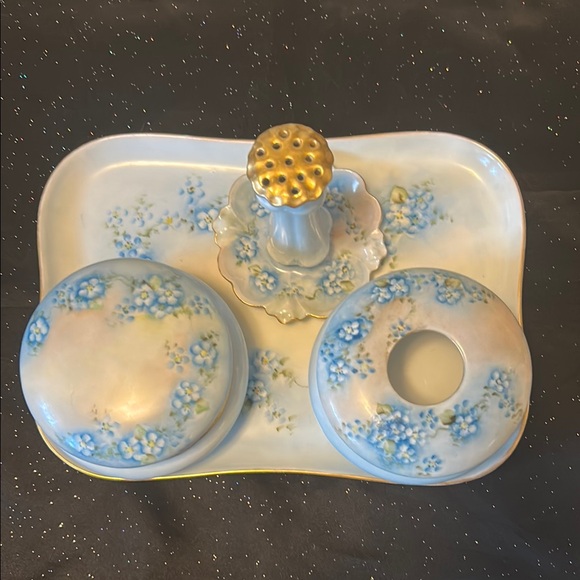 🌟🌟SIGNED Limoges/France Vanity Set🌟🌟 - Picture 1 of 12